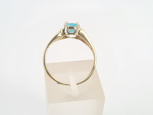 5919: Vintage; 9ct Gold Swiss Blue Topaz Brilliant Cut Diamonds Cocktail Ring- sparkling beauty