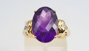 5929: Vintage; 9ct Gold Large Rich Purple Amethyst Diamonds Dress ring- lovely combination