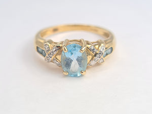 5972:  Vintage: 9ct Gold Swiss Blue Topaz Diamonds Dress Ring- simply sparkling beauty