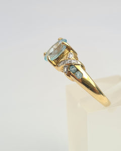 5972:  Vintage: 9ct Gold Swiss Blue Topaz Diamonds Dress Ring- simply sparkling beauty