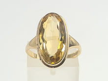 Load image into Gallery viewer, 7018: Vintage:(1996) Large Oval Lemon Citrine Dress Ring- lovely cut and colours
