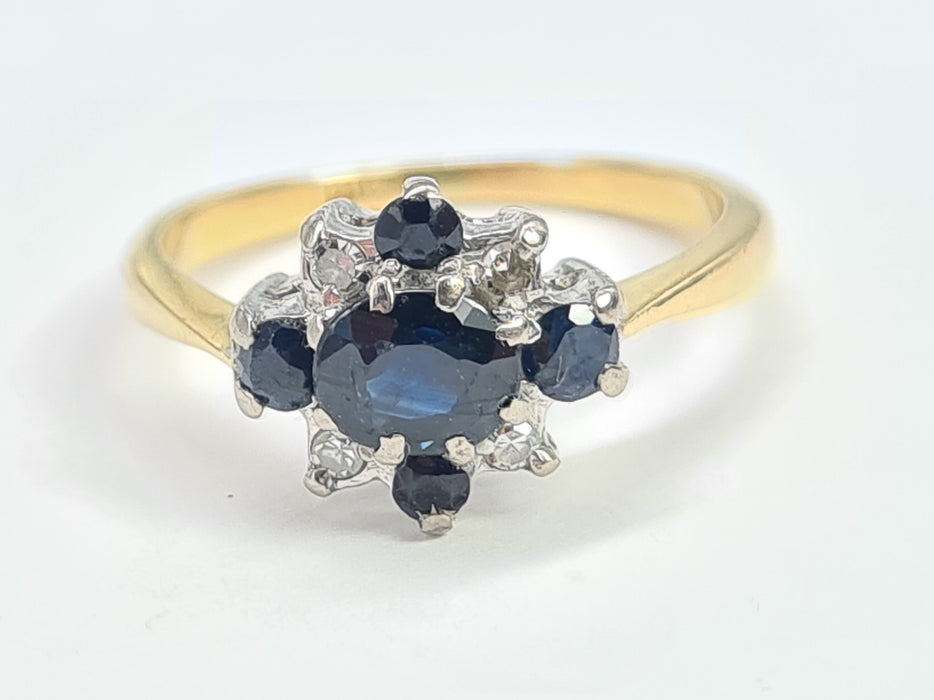 6032 Vintage: 18ct Yellow Gold Blue Sapphire & Diamond Geometric Cluster Ring