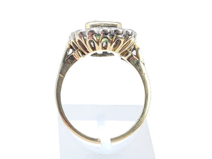 7035:  Exceptional: 18ct Gold Emerald Cut Peridot (2.4ct) Round Brilliant Cut Diamonds (0.80ct) Cocktail Ring - Beuatiful