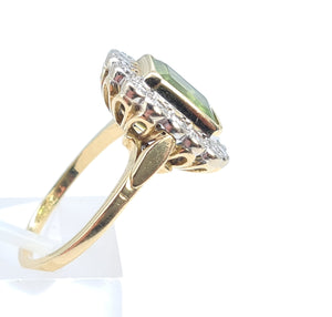 7035:  Exceptional: 18ct Gold Emerald Cut Peridot (2.4ct) Round Brilliant Cut Diamonds (0.80ct) Cocktail Ring - Beuatiful