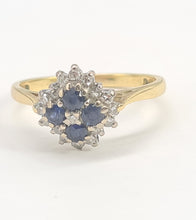 Cargar imagen en el visor de la galería, 7039:  Vintage: 18ct Gold Blue Sapphires 17 Diamonds Geometric Set Clutter Ring- lovely symmetry
