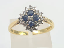 Cargar imagen en el visor de la galería, 7039:  Vintage: 18ct Gold Blue Sapphires 17 Diamonds Geometric Set Clutter Ring- lovely symmetry
