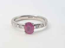 Load image into Gallery viewer, 7048:  Vintage: 18ct White Gold Champagne  Pink Ruby 8 Brilliant Cut Diamonds band- crisp, clean, eye candy
