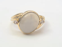 Load image into Gallery viewer, 7060: Vintage: 9ct Gold Large White Moonstone Sapphire Accents Cocktail Ring- lovely colours
