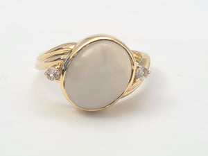 7060: Vintage: 9ct Gold Large White Moonstone Sapphire Accents Cocktail Ring- lovely colours