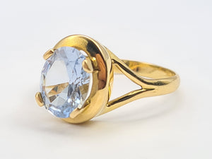 7106:  Vintage & Old : 18ct Gold  Blue Spinel Cocktail Ring - captivating Blue