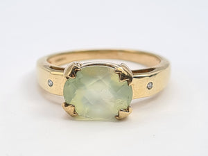 7108:  Vintage: 9ct Gold Mint Green Fluorite Diamonds Dress Ring- nice weight, lovely hues