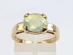 7108:  Vintage: 9ct Gold Mint Green Fluorite Diamonds Dress Ring- nice weight, lovely hues