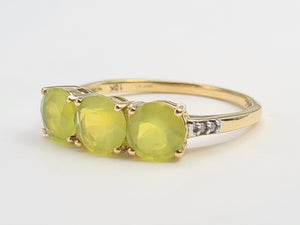 7127:Vintage & Rare: 10ct Gold Yellow Tourmalines Diamonds Dress Ring-crisp, clean and sparkling.