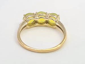 7127:Vintage & Rare: 10ct Gold Yellow Tourmalines Diamonds Dress Ring-crisp, clean and sparkling.