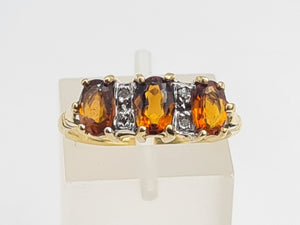 7128: Antique/Vintage: 18ct Gold Vibrant Orange Citrines Diamonds Ring- superb quality.