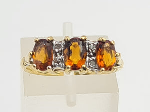 7128: Antique/Vintage: 18ct Gold Vibrant Orange Citrines Diamonds Ring- superb quality.