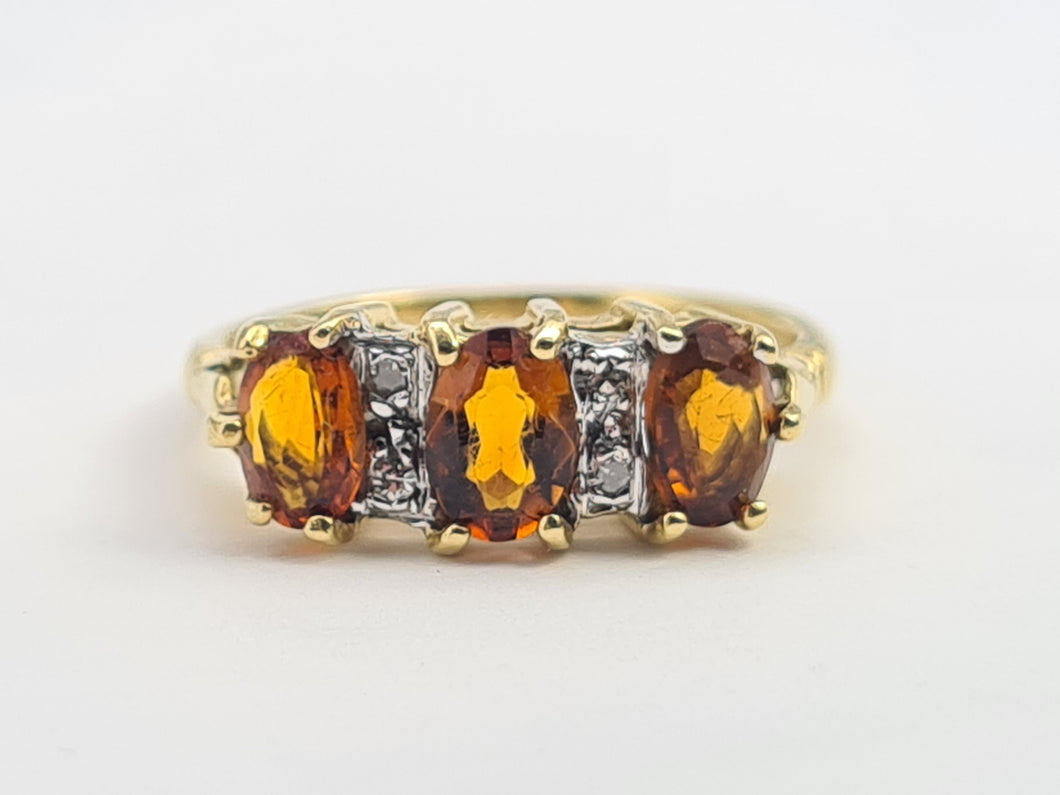 7128: Antique/Vintage: 18ct Gold Vibrant Orange Citrines Diamonds Ring- superb quality.