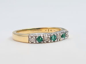 7129: Vintage: 18ct Gold Emeralds Brilliant cut Diamonds Stacker/Eternity Ring- elegant, sophisticated