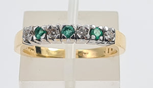 7129: Vintage: 18ct Gold Emeralds Brilliant cut Diamonds Stacker/Eternity Ring- elegant, sophisticated