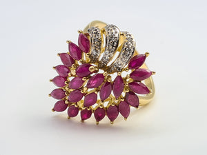 7122:  Vintage: 18ct Gold Rubies (4ct) Diamonds Statement Cocktail Ring- FAB- Outrageous