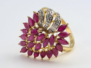 7122:  Vintage: 18ct Gold Rubies (4ct) Diamonds Statement Cocktail Ring- FAB- Outrageous