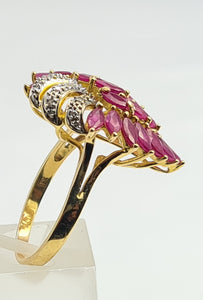 7122:  Vintage: 18ct Gold Rubies (4ct) Diamonds Statement Cocktail Ring- FAB- Outrageous