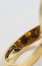 Load image into Gallery viewer, 7124: Vintage: 18ct Gold Large Amber Statement Cocktail Ring-vibrant colour
