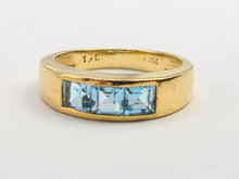 Load image into Gallery viewer, 7125: Vintage: 18ct Gold Channel Set Swiss Blue Topaz Ring- lovely cut and colours
