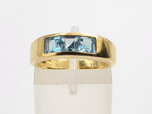 Load image into Gallery viewer, 7125: Vintage: 18ct Gold Channel Set Swiss Blue Topaz Ring- lovely cut and colours
