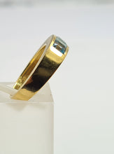 Load image into Gallery viewer, 7125: Vintage: 18ct Gold Channel Set Swiss Blue Topaz Ring- lovely cut and colours
