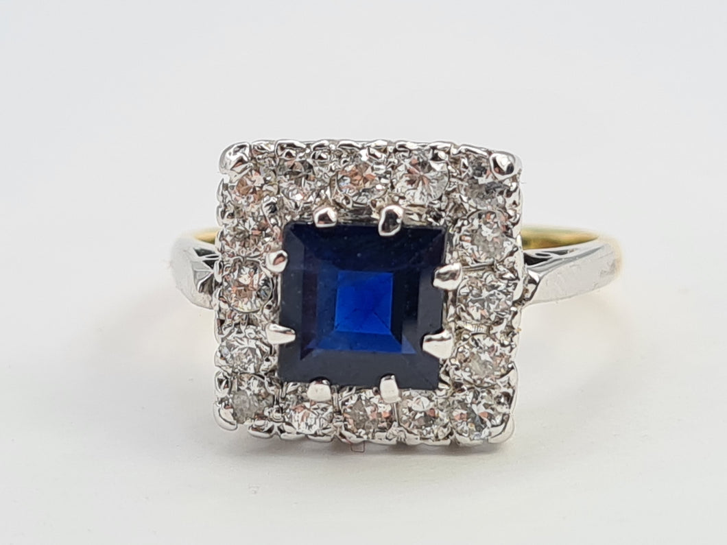 7205: Antique Art-deco 18ct Gold Blues Sapphire Diamonds Square Set Cocktail Ring- Exquisite