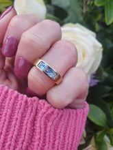 Load image into Gallery viewer, 7125: Vintage: 18ct Gold Channel Set Swiss Blue Topaz Ring- lovely cut and colours
