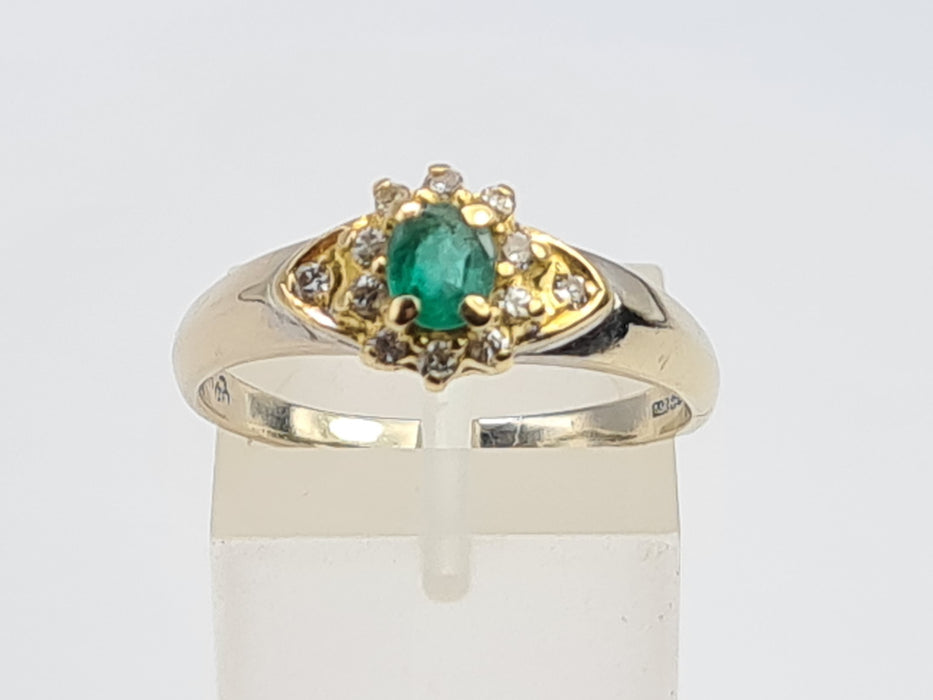 6044:Vintage 18ct Mixed Gold Emerald 12 Diamonds Dress Ring- Rare example