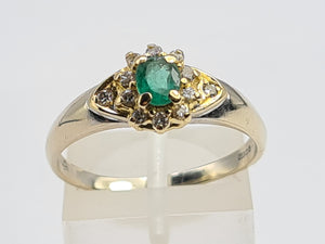 7134:Vintage & Old: 18ct Mixed Gold Emerald 12 Diamonds Dress Ring- Rare example