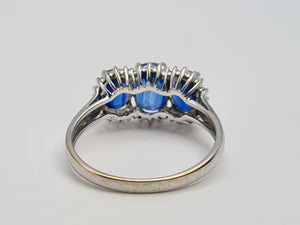 7166: Vintage: 9ct White Gold Blue Kyanite 30 diamonds Cocktail Ring- rare, eye candy