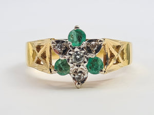 7180: Vintage: 18ct Gold Emeralds Diamonds geometric Set Cocktail Ring - sparkling symmetry- hallmarked London 1973-