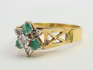 7180: Vintage: 18ct Gold Emeralds Diamonds geometric Set Cocktail Ring - sparkling symmetry- hallmarked London 1973-