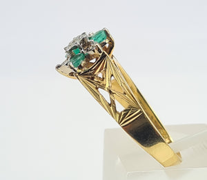 7180: Vintage: 18ct Gold Emeralds Diamonds geometric Set Cocktail Ring - sparkling symmetry- hallmarked London 1973-