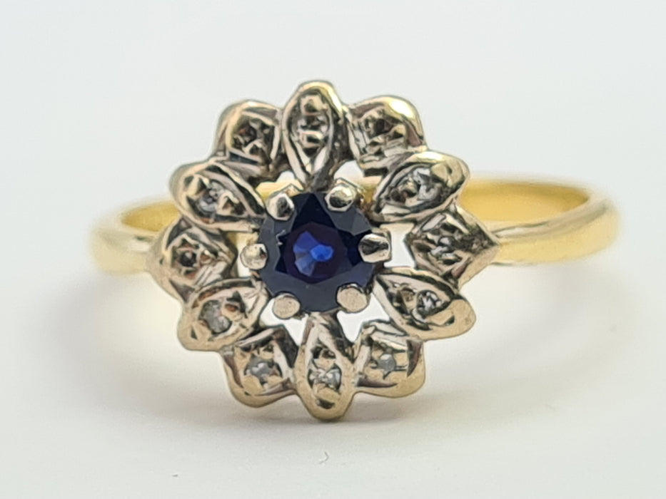6052 Vintage & Old: 18ct Gold Blue Sapphire 12 Diamonds Flower Head Ring