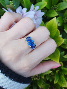 7166: Vintage: 9ct White Gold Blue Kyanite 30 diamonds Cocktail Ring- rare, eye candy