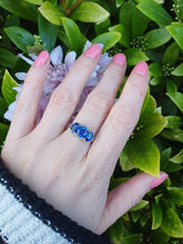 Load image into Gallery viewer, 7166: Vintage: 9ct White Gold Blue Kyanite 30 diamonds Cocktail Ring- rare, eye candy
