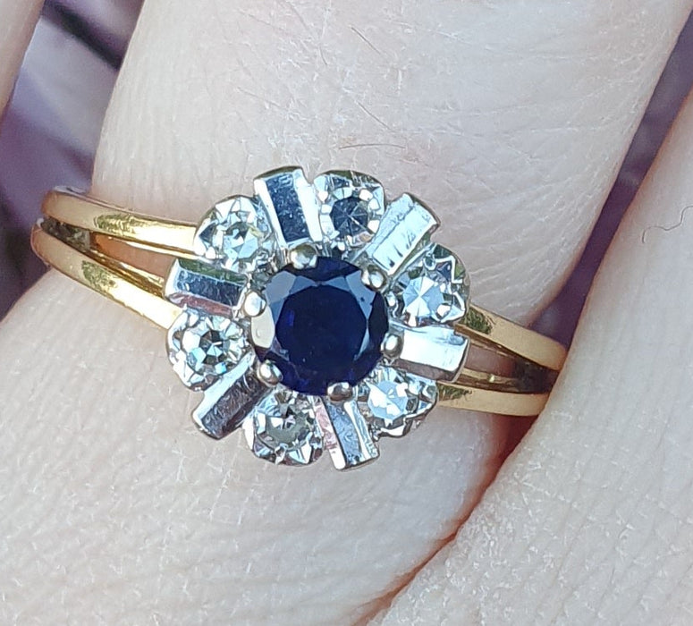 6051 Vintage: 18ct Gold Blue Sapphire Diamonds "Sun burst" Dress ring- From 1972