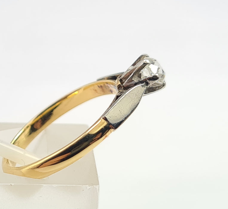 6207 Antique: 18ct Gold Platinum Set Old European cut Diamond Solitary (0.20ct)