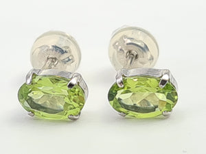 7269:Vintage Rare: Platinum Peridot Stud Earrings- crisp platinum showcasing gorgeous green peridots