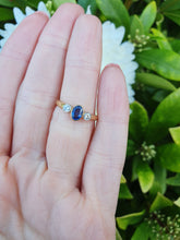 Load image into Gallery viewer, 7239:Vintage: 18ct Gold Cornflower Blue Sapphire Brilliant Cut Diamonds Ring-Hallmarked in 1997
