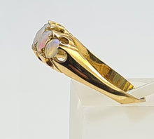 Load image into Gallery viewer, 2198: Vintage: 18ct Gold 5 White Opals Dress/Stacker Ring- Petite, vibrant colour play
