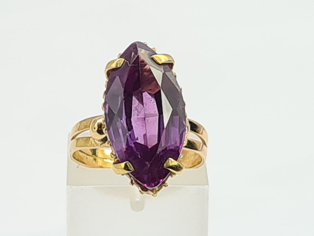 6064: Vintage & Rare: Egyptian 18ct Gold Marquise Cut Colour Change Sapphire- captivating colours, sleek design