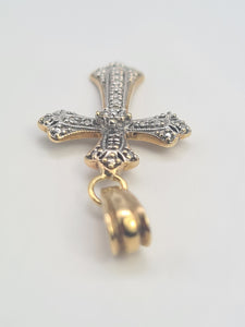 7303: Vintage:9ct Yellow Gold White Gold Diamonds Cross Pendant- lovey design and sparkle