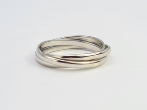 7276: Vintage Rare: 9ct White Gold Triple Band; Wedding Ring- seldom found in White Gold- p