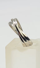 Load image into Gallery viewer, 7276: Vintage Rare: 9ct White Gold Triple Band; Wedding Ring- seldom found in White Gold- p
